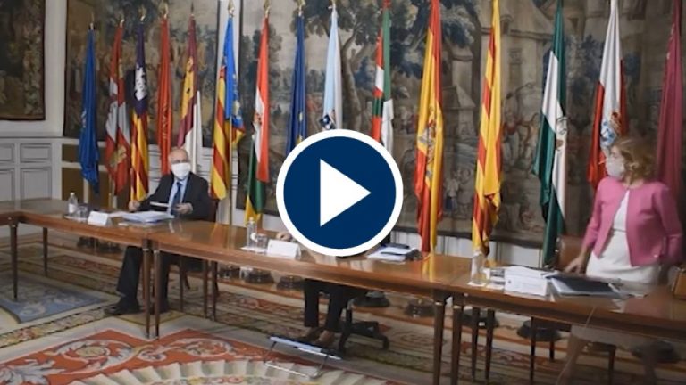 Gobierno, sindicatos y empresarios alcanzan un preacuerdo para regular el teletrabajo Gobierno, sindicatos y empresarios alcanzan un preacuerdo para regular el teletrabajo