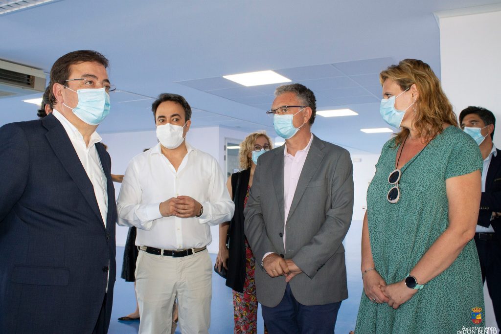 inauguración Pi-Medical por Vara