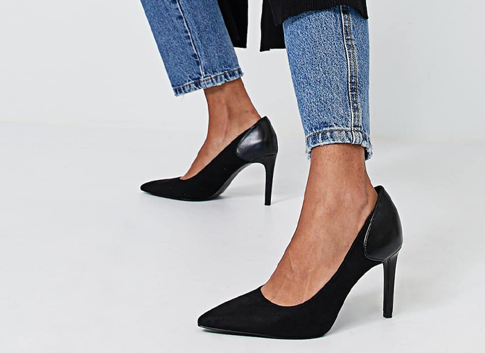 Zapatos de Stradivarius que pisotean los precios altos