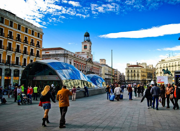 LOS OTROS ELEMENTOS DE LA PUERTA DEL SOL