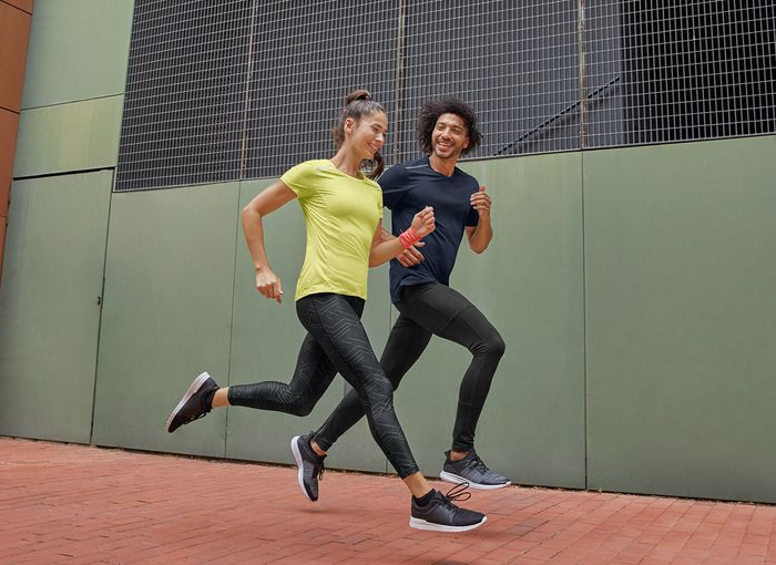 CAMISETAS TÉCNICAS PARA MUJER