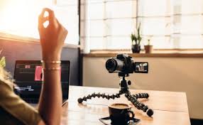 Cómo construir un canal de Youtube (y una estrategia) para tu empresa 6 Moncloa Generar contenido en Youtube para canal de empresa
