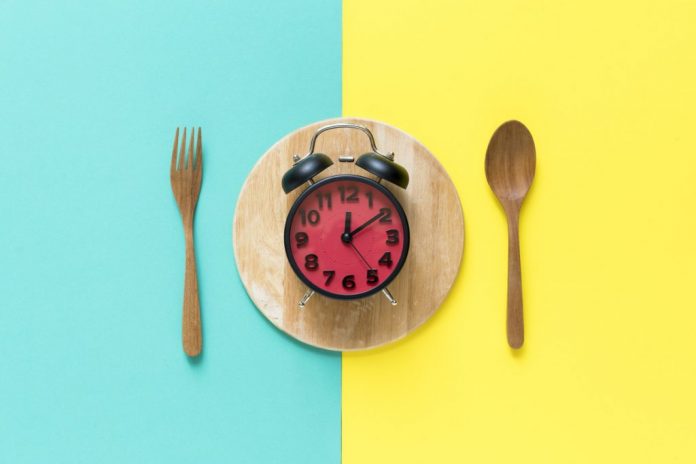 comer horas adelgazar