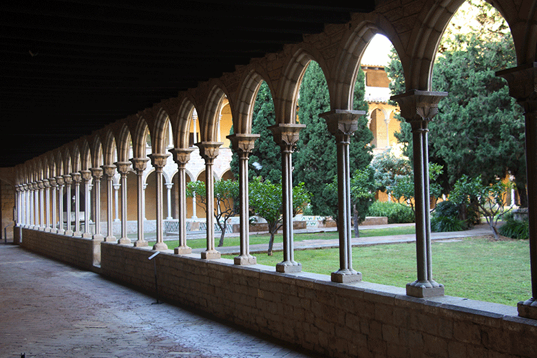 como es monasterio de pedralbes