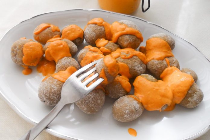 Cómo hacer unas papas arrugás clavadas a las de Canarias