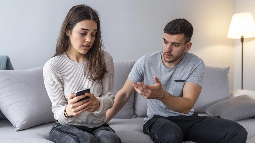 El truco definitivo para acabar con los celos de tu pareja 5 Moncloa pareja celosa