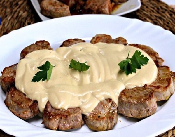 salsa-de-queso-carne