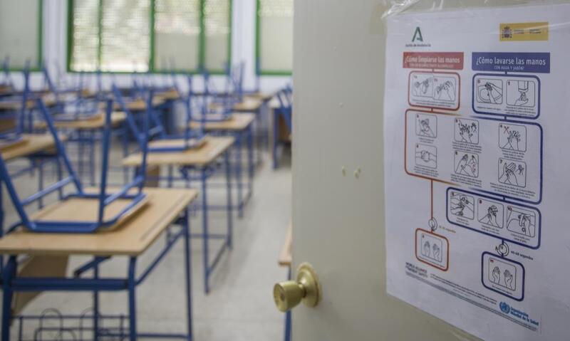 Cerrados once centros escolares en Andalucía, tres más que hace una semana