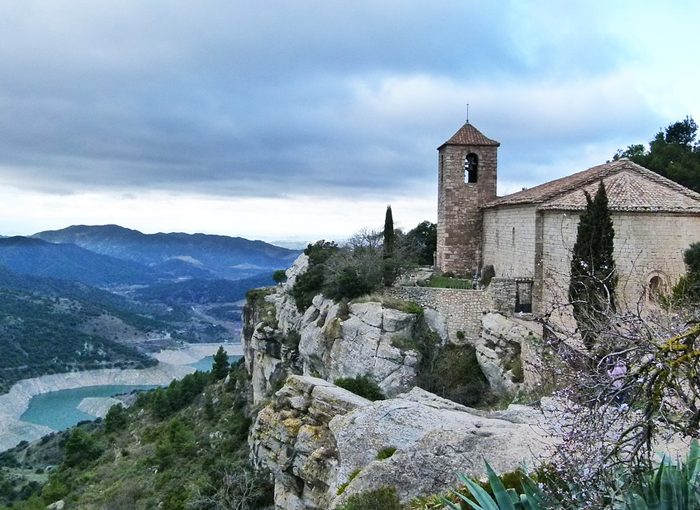 SIURANA, UN PUEBLO SOBRE UN PEÑÓN