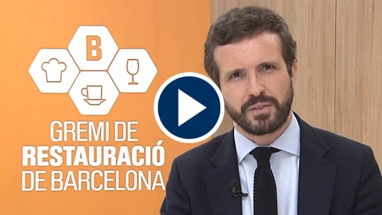 Casado dice que Podemos «se está comiendo al PSOE»