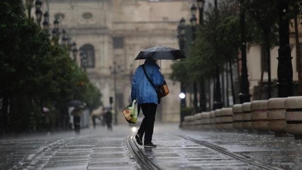 Seis provincias y Melilla estarán hoy en riesgo por lluvias, tormentas, oleaje y niebla