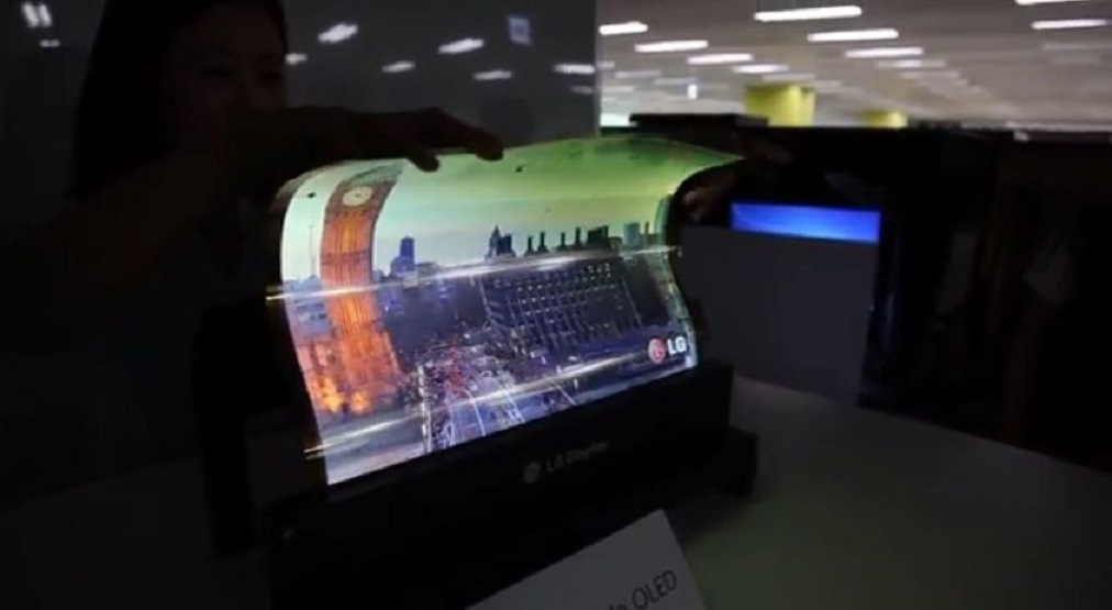 Así es la increíble pantalla enrollable de LG que querrás por Navidad