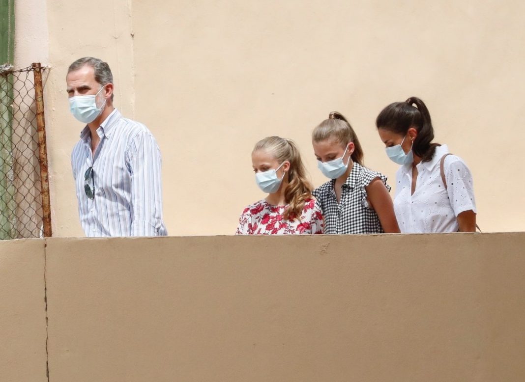 LOS CAMINOS SEPARADOS DE LAS HIJAS DE FELIPE VI Y LETIZIA