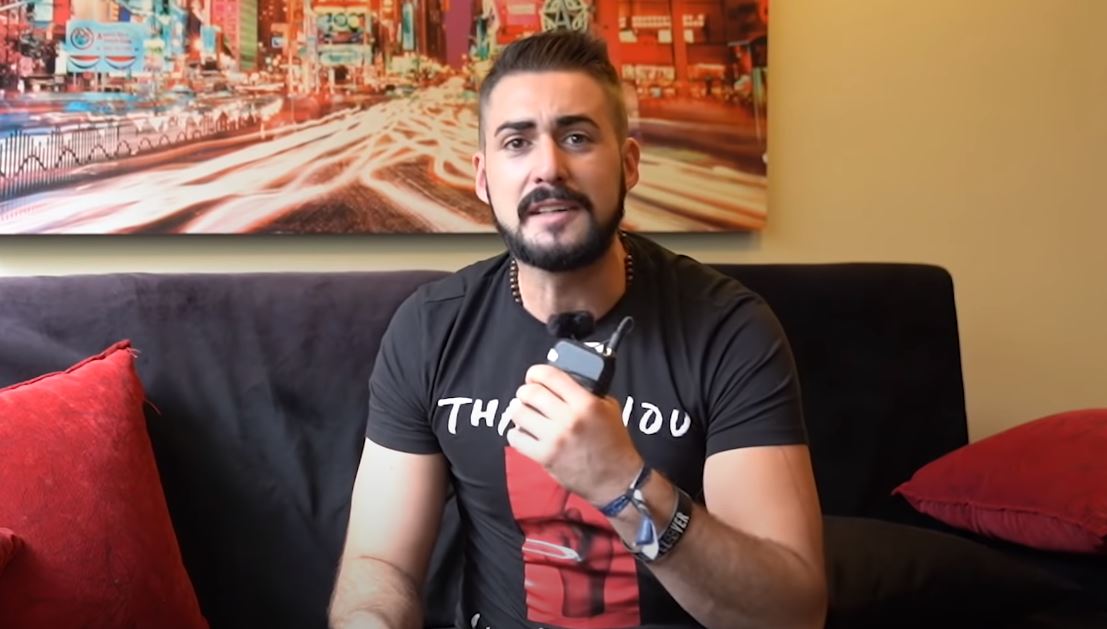 Álvaro Reyes
