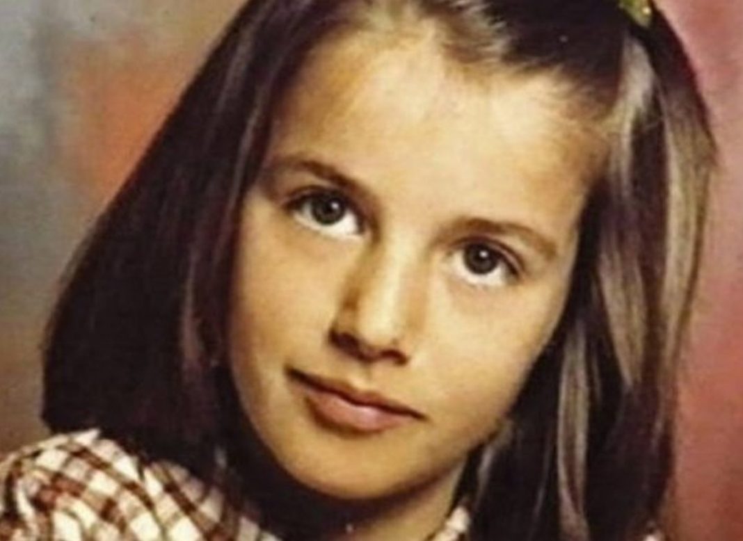 LAS FOTOS DE LA INFANCIA DE LA REINA LETIZIA