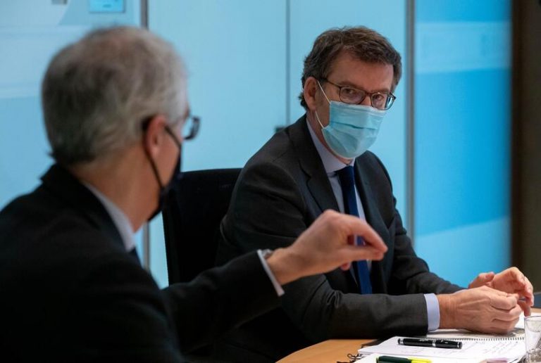 Galicia mantiene de momento el calendario de vacunación