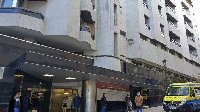 Galicia notifica 27 nuevas muertes con COVID-19, la cifra más alta desde abril