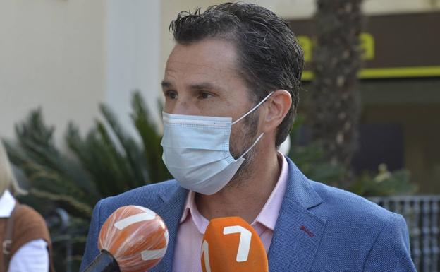 Cs exige el cese del concejal de Salud de Murcia por no justificar su vacunación