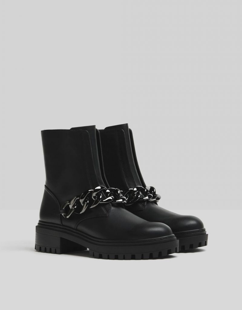Botas y botines chulos de Bershka que puedes cazar en rebajas