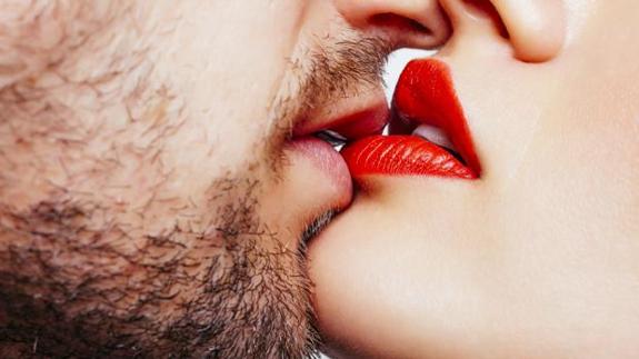 ¿Produce cáncer el sexo oral? Nuevos descubrimientos al respecto 3 Moncloa cancer sexo oral hombre