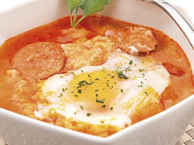 elaborar sopa castellana
