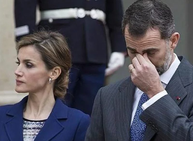 DISCUSIÓN EN PLENA CALLE ENTRE LETIZIA Y FELIPE