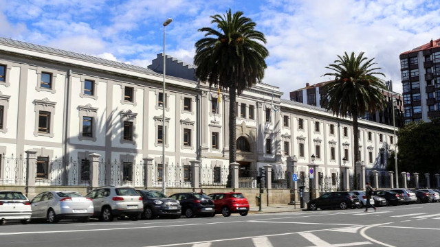 La Audiencia de A Coruña juzga a seis personas por obligar a mujeres a prostituirse