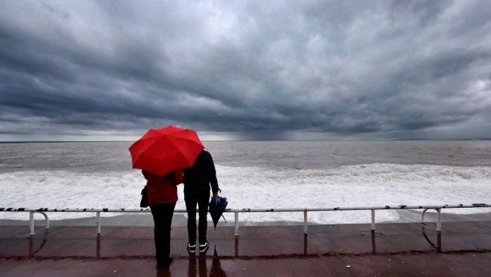 Bajan las temperaturas en una jornada con lluvias en el noroeste peninsular