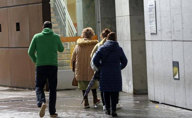Piden 14 años de cárcel para un acusado de abusar de dos menores