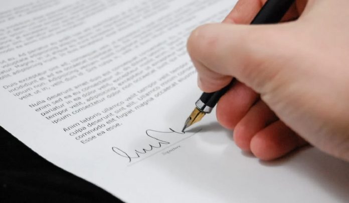 firma de documentos legales