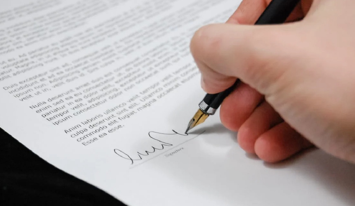 firma de documentos legales