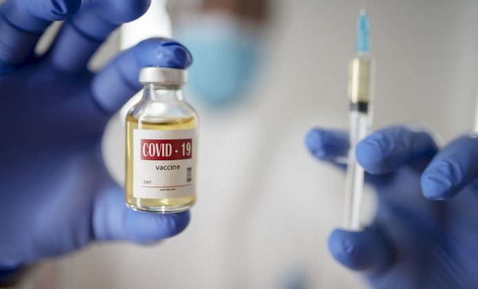 El Centro Nacional de Biotecnología confía en que esta primavera comience la fase clínica de la vacuna española
