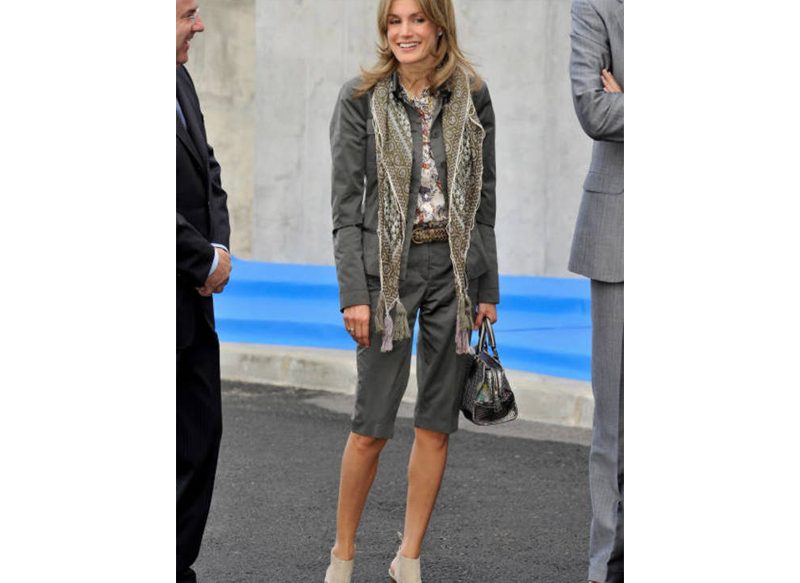 UN LOOK IMPROPIO DE LA MONARCA