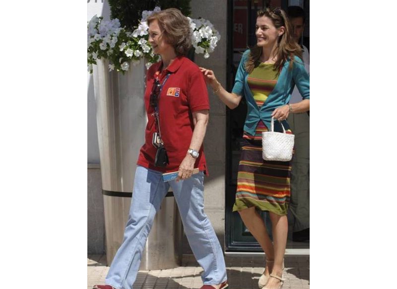 EL OUTFIT HIPPIE DE LA REINA LETIZIA