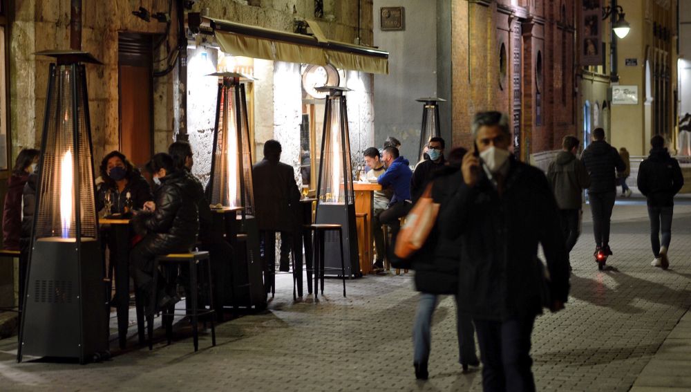 Publicado el acuerdo que permite abrir interior de hostelería en Castilla y León
