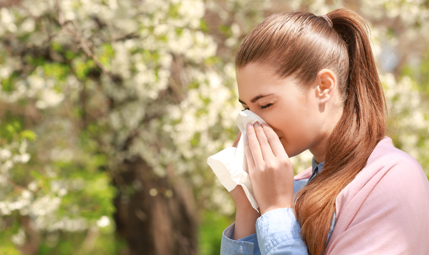 ¿Cómo evitar la congestión nasal ocasionada por las alergias en esta primavera