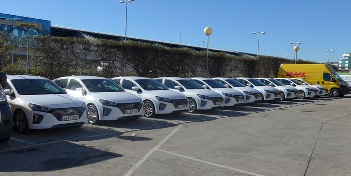 dhl incorpora 48 vehiculos hyundai ioniq hibridos a su flota comercial Moncloa