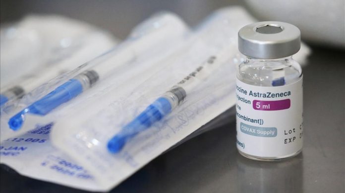 La Agencia Europea del Medicamento (EMA) concluye que la vacuna de AstraZeneca es 