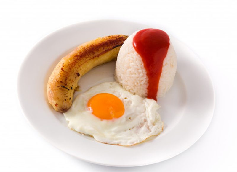 PASOS FINALES DEL ARROZ A LA CUBANA DE ARGUIÑANO