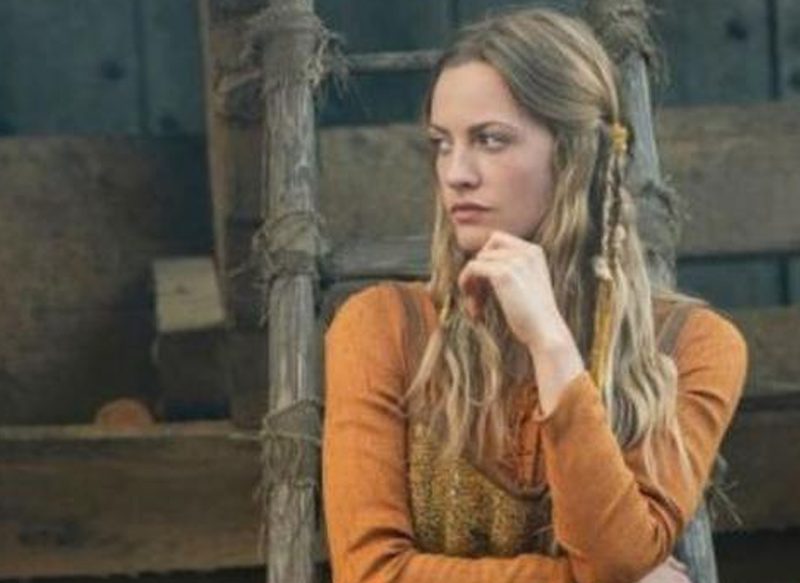 INGRID COMO REINA