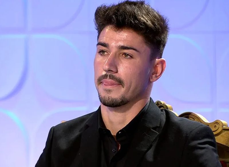IVÁN TAMBIÉN SE FUE SOLO DE MYHYV