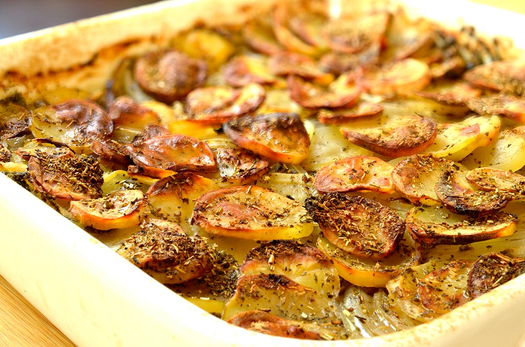 Merluza con patatas panadera: el plato de Arguiñano para cualquier cita