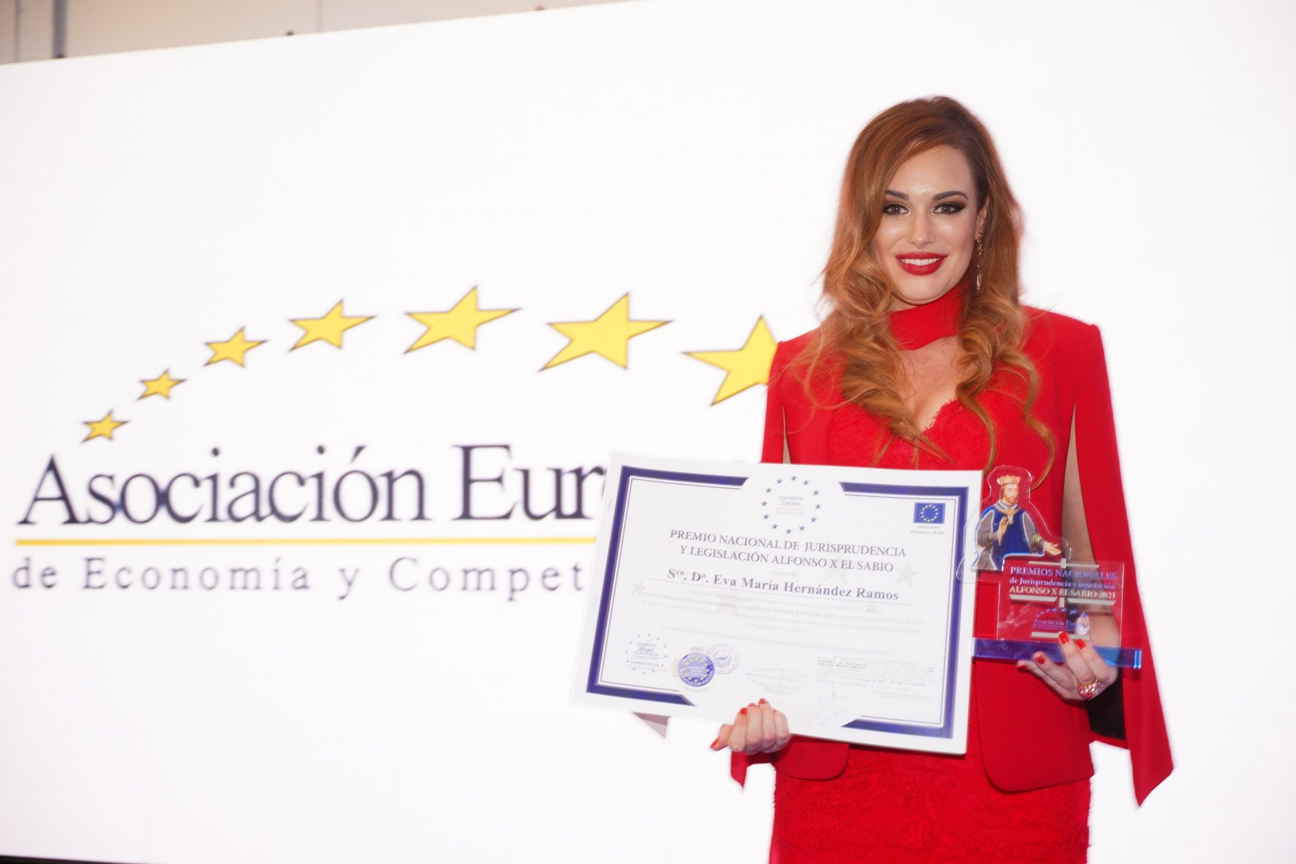 1620837788 Premio nacional de jurisprudencia y legislacion Alfonso X El Sabio Eva Hern ndez Ramos min scaled Moncloa