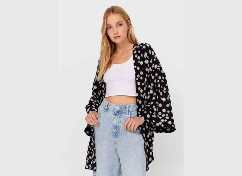 KIMONO ESTAMPADO DE STRADIVARIUS