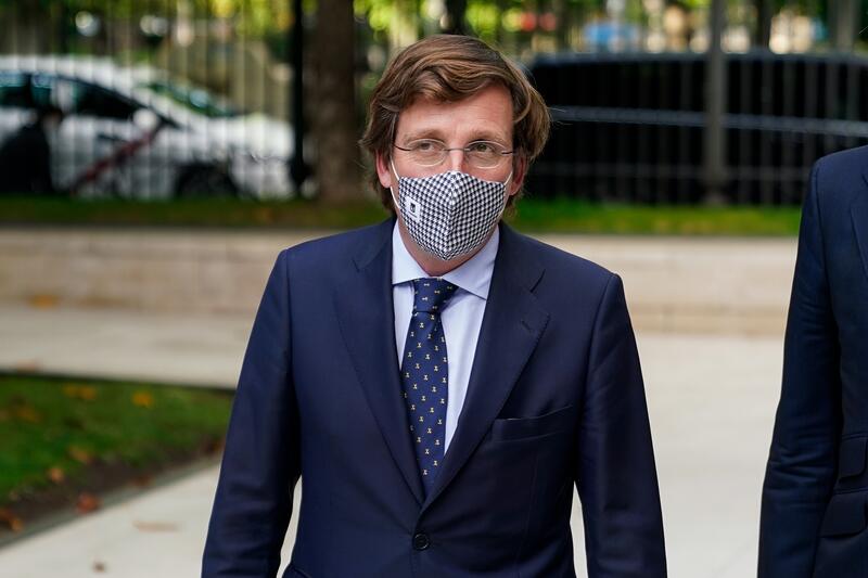 Un San Isidro sin pradera reunirá en Cibeles a Aznar, Carmena, Casado, Ayuso y Botella