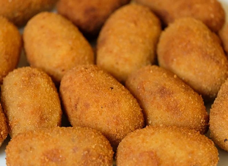 INGREDIENTES PARA HACER LA BECHAMEL PARA LAS CROQUETAS EN LA THERMOMIX