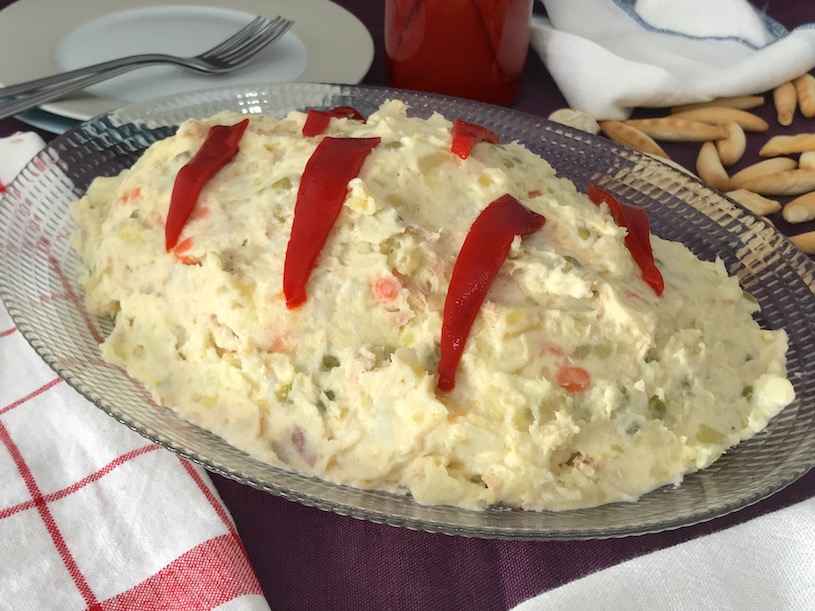 ensaladilla rusa plato equilibrado