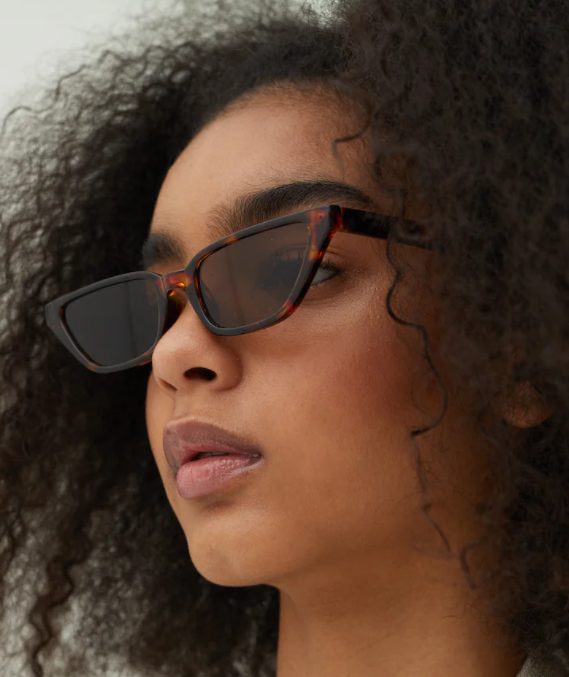 gafas cat eye estampado pull&bear
