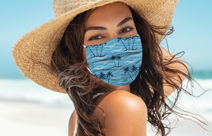 mascarilla con estampado playero