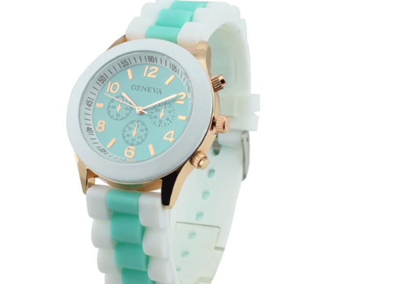 reloj tonos pastel